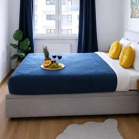 3-room Near Atlas Arena *